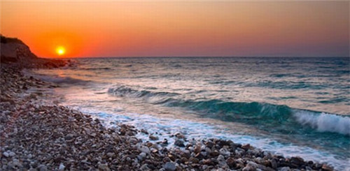 鸭血粉丝汤哪个加盟品牌比较高端，加盟功夫鸭好不好