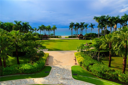 邻居家吃饭听什么歌好（邻居在一起吃饭的说词）